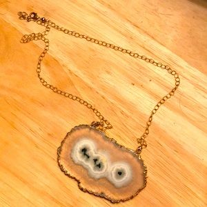 Gorgeous vermeil gold over sterling silver agate Alanna Bess necklace 💋